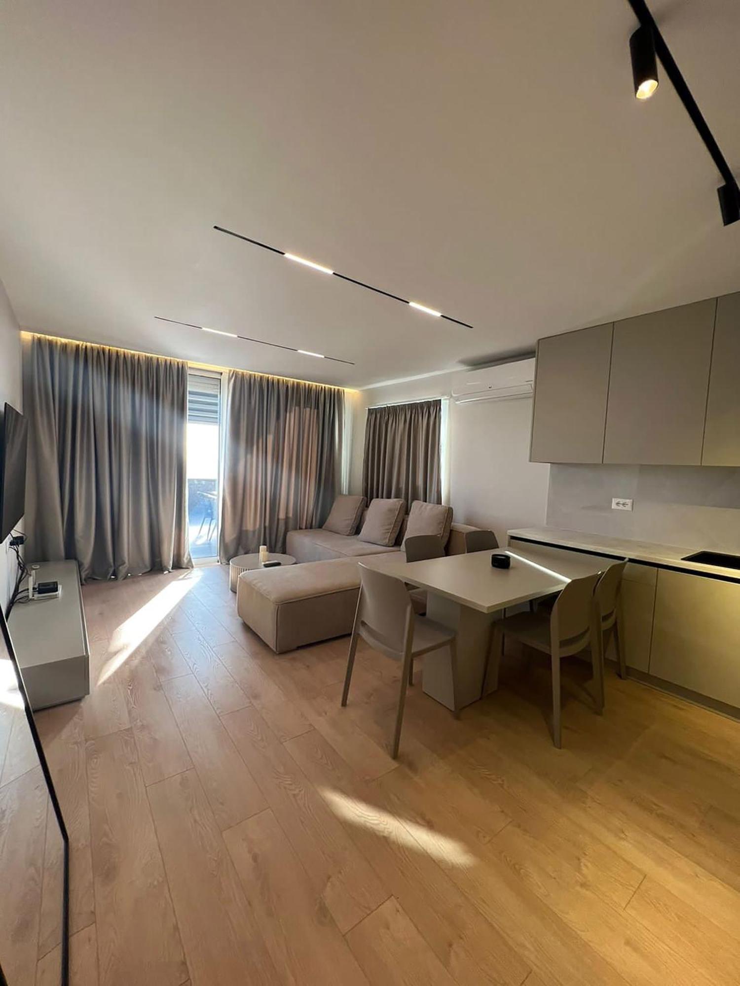 Ansel Home Sarandë Exterior foto